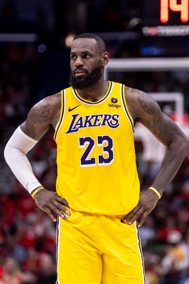 叠穿白长袖 叠穿白长袖